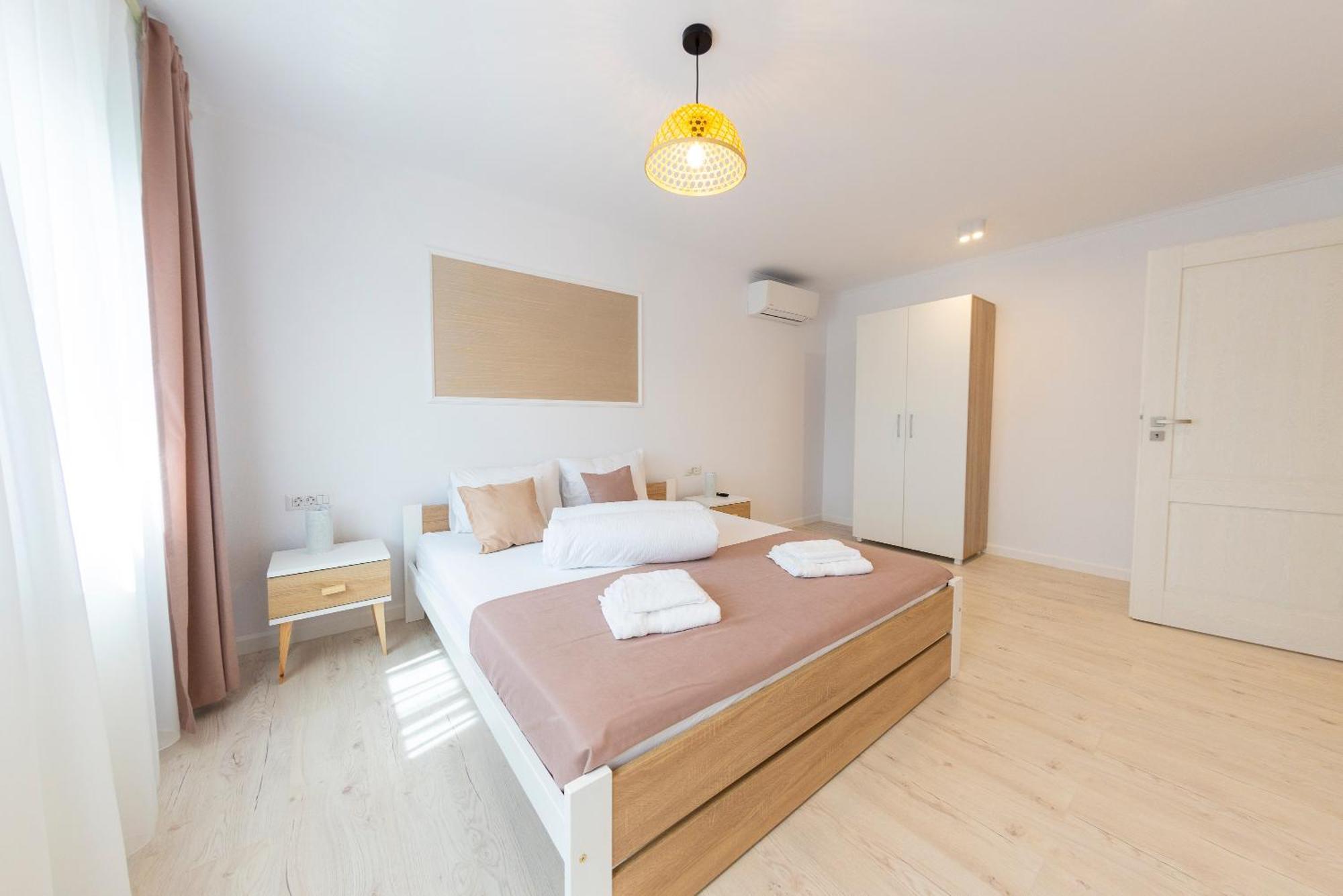 Casa Cu Nuc Hotell Alba Iulia Exteriör bild