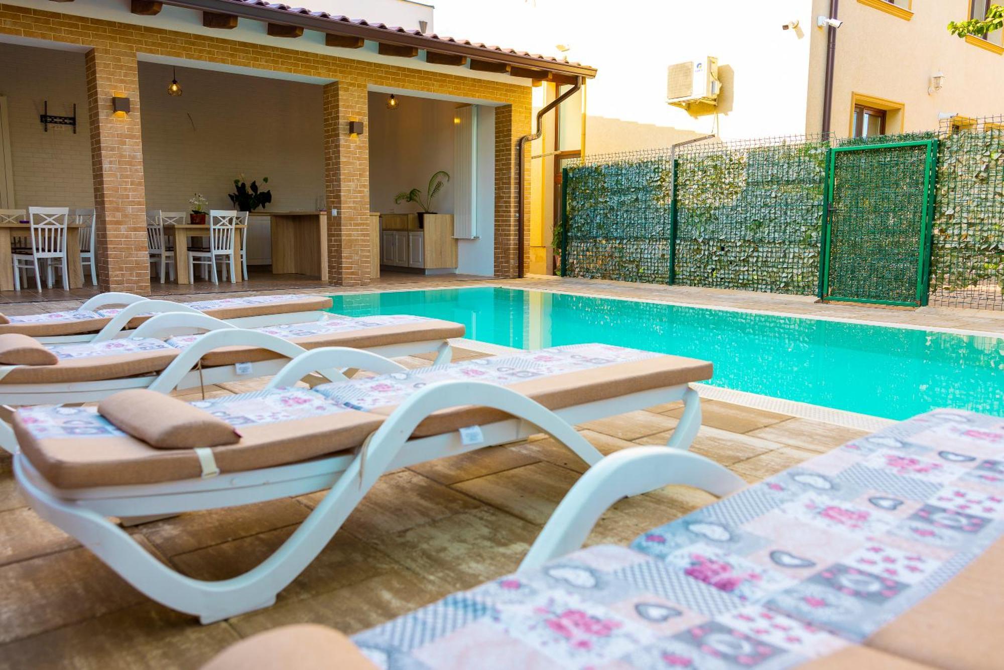 Casa Cu Nuc Hotell Alba Iulia Exteriör bild