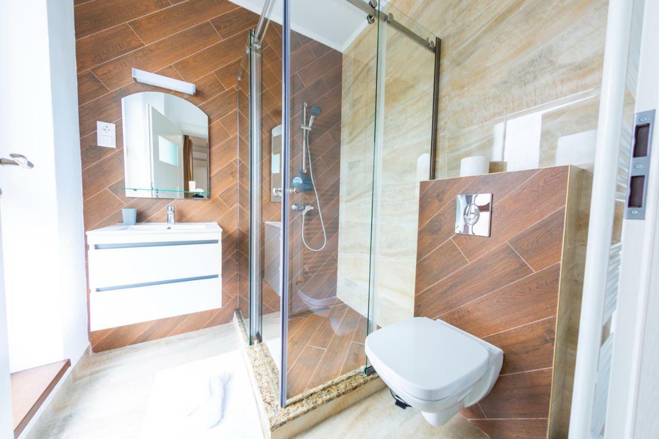 Casa Cu Nuc Hotell Alba Iulia Exteriör bild